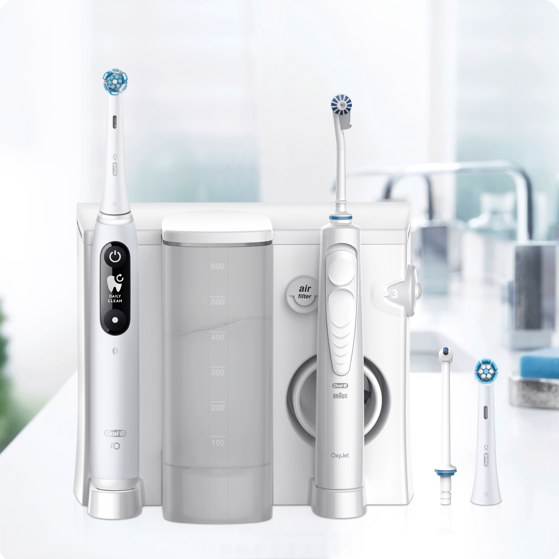Oral-b oral center spazzolino elettrico smart 5000 e idropulsore oxyjet con  4 testine oxyjet + 6 testine di ricambio - Vivafarmacia