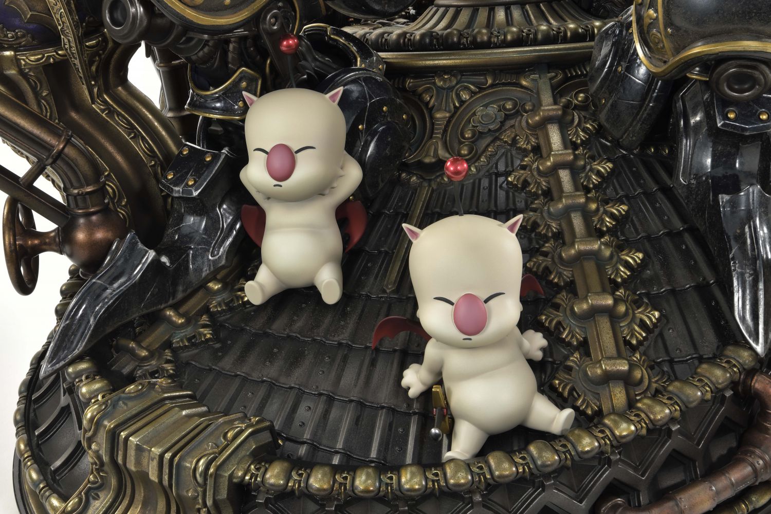 square enix statue