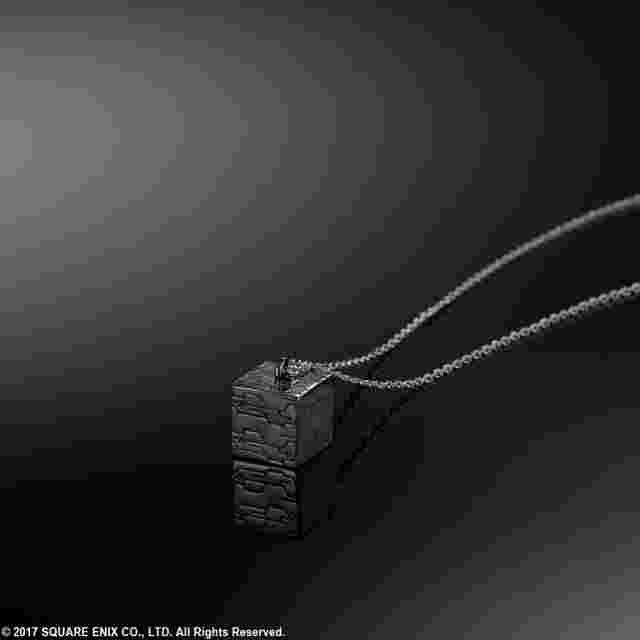 Screenshot for the game NieR: AUTOMATA™ Silver Necklace Black Box [Jewelry]