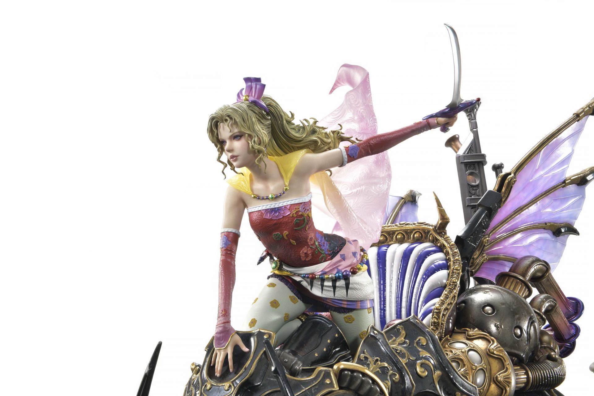 square enix statue