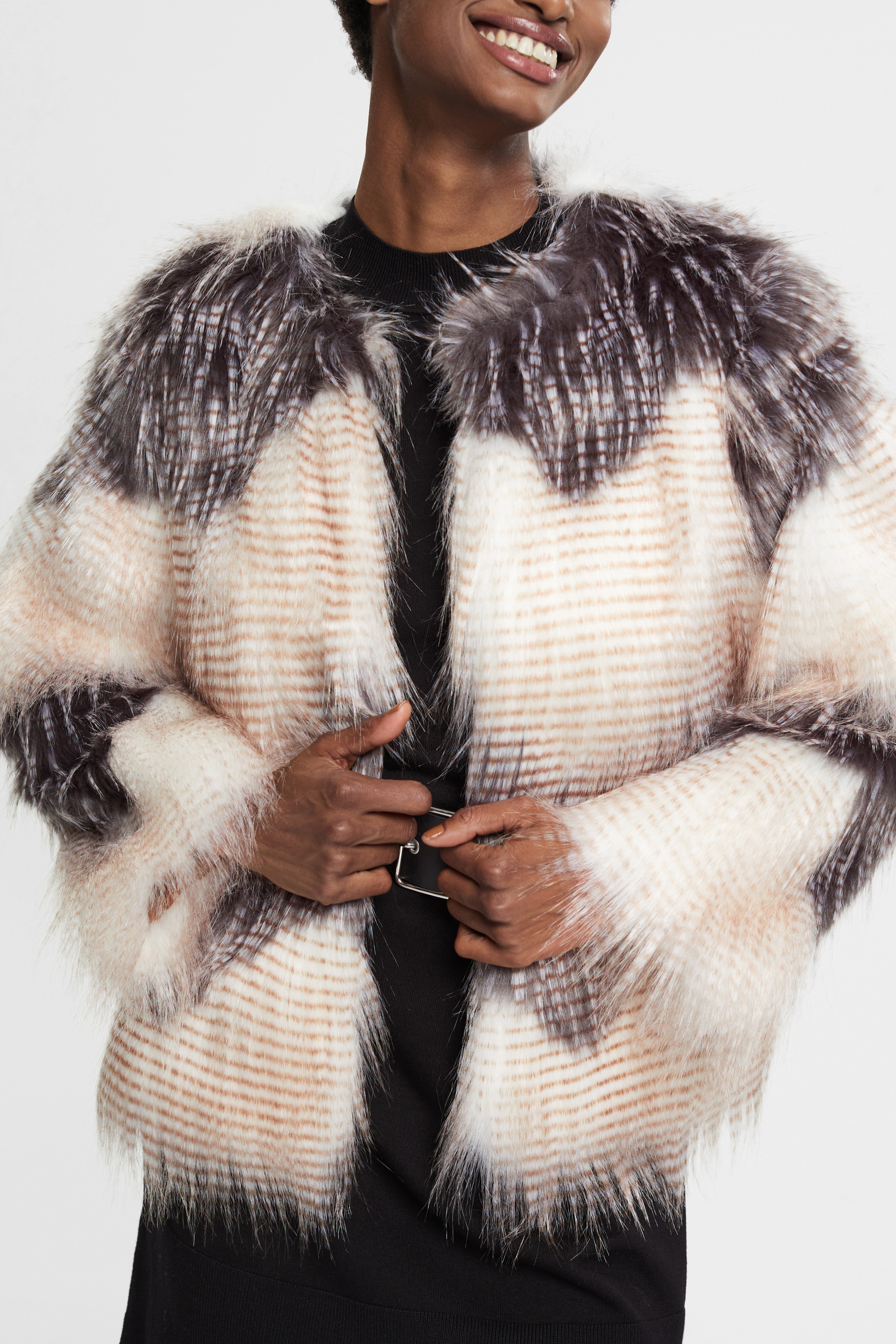 Faux fur jacket | Esprit Store