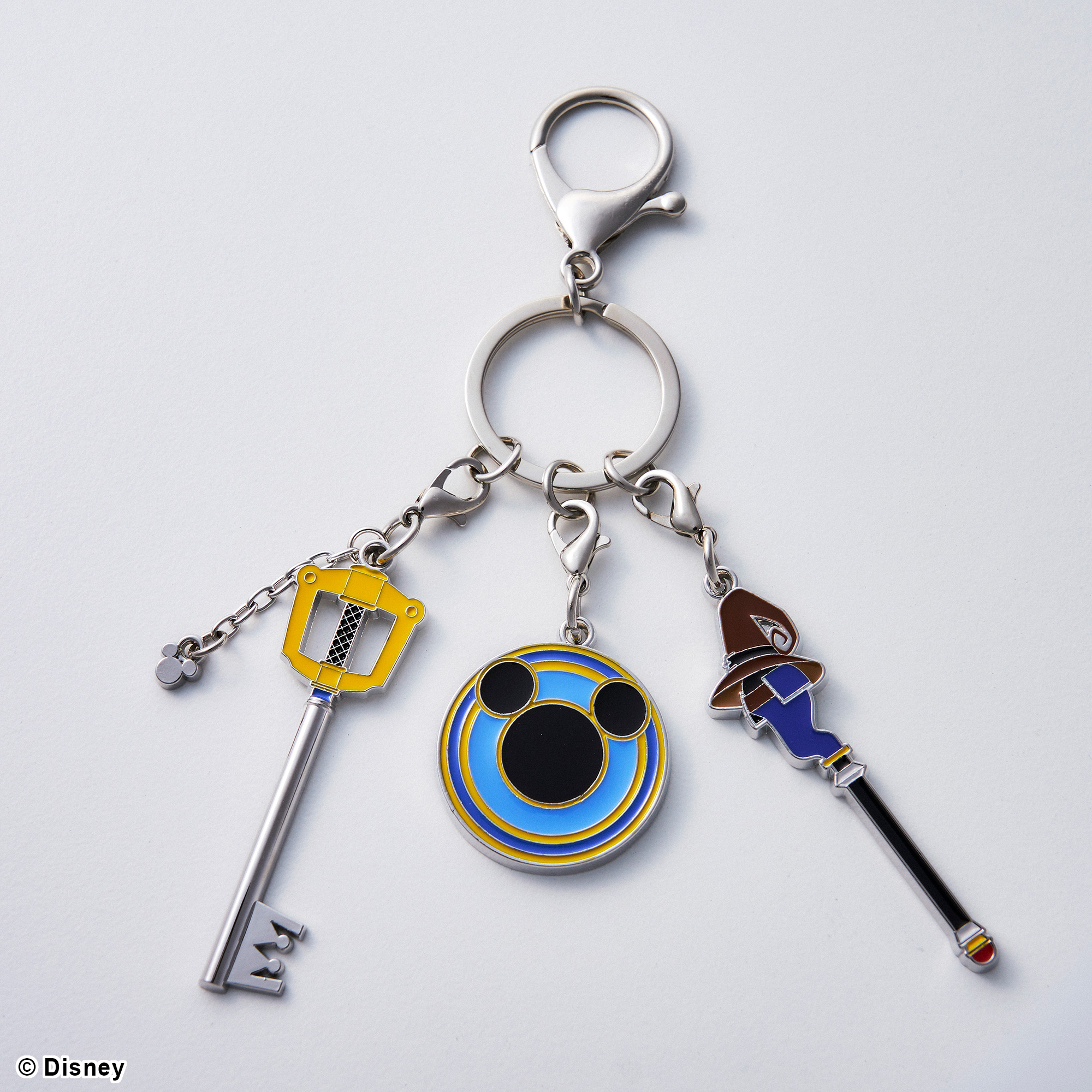 KINGDOM HEARTS / Metal Keychain - Kingdom Key &amp; Mage's Staff &amp; Knight's Shield