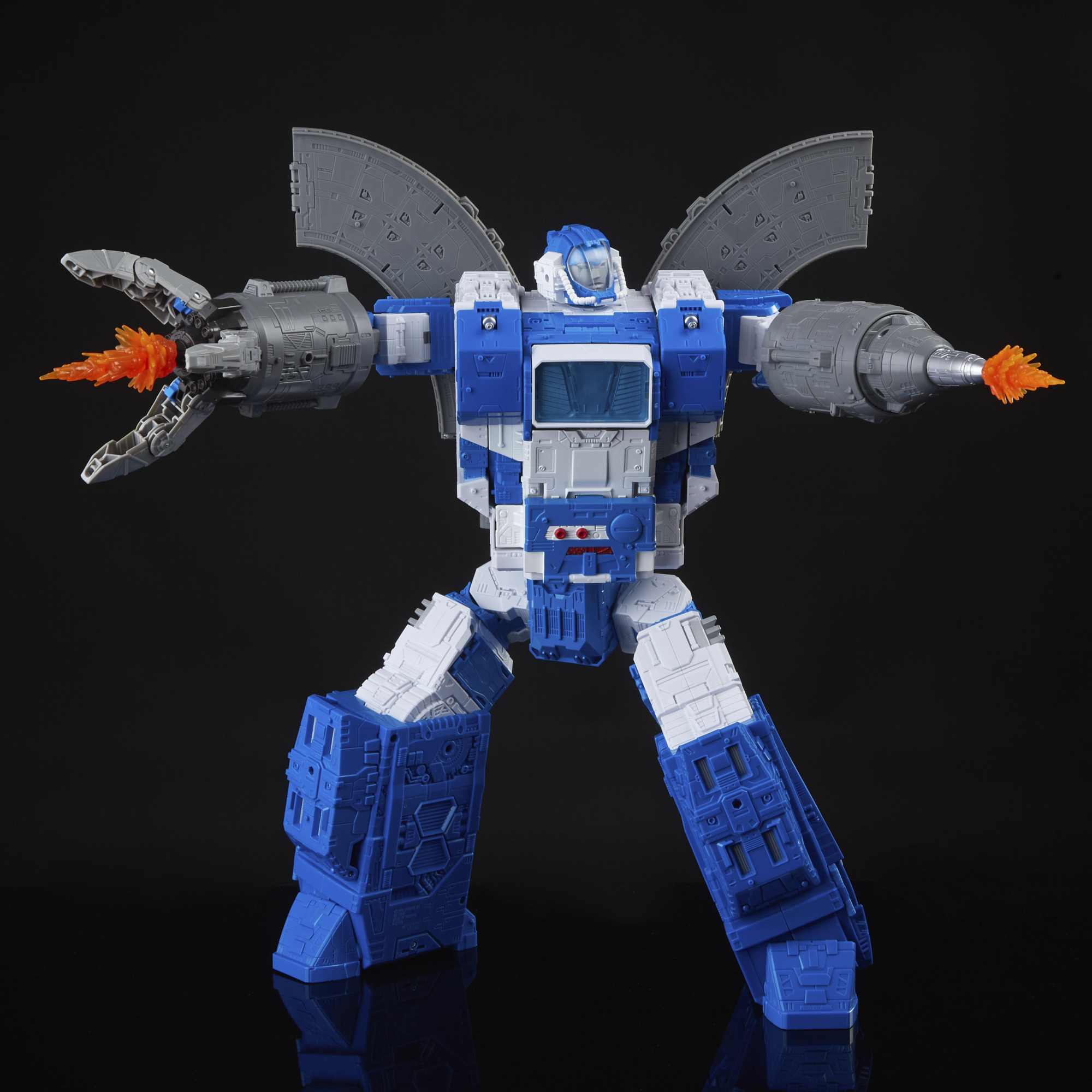Transformers Generations: Selects Titan Class Guardian Robot & Lunar-Tread