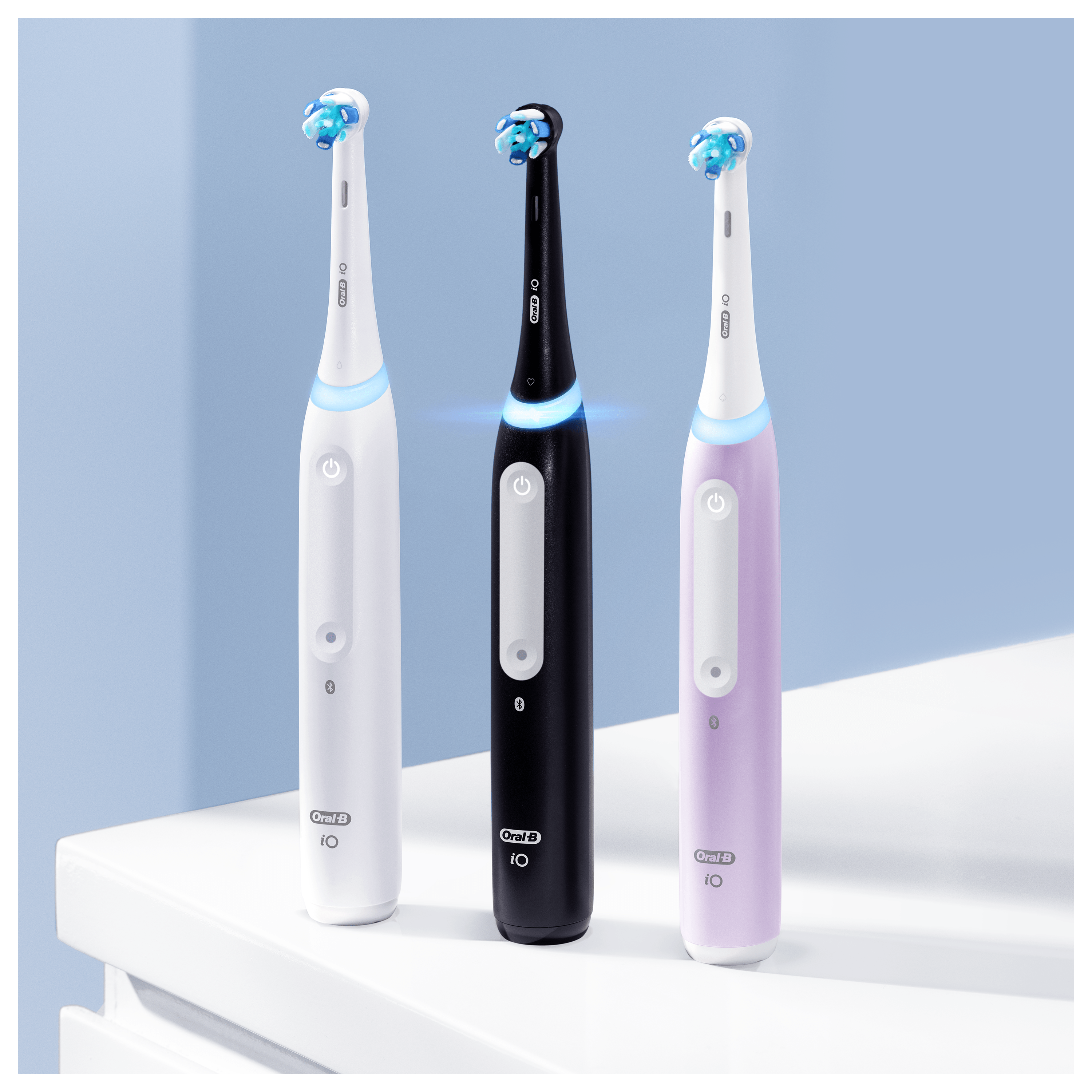 Oral-B iO 4 Pack dúo de Cepillos Eléctricos blanco y negro con 2 Recambios