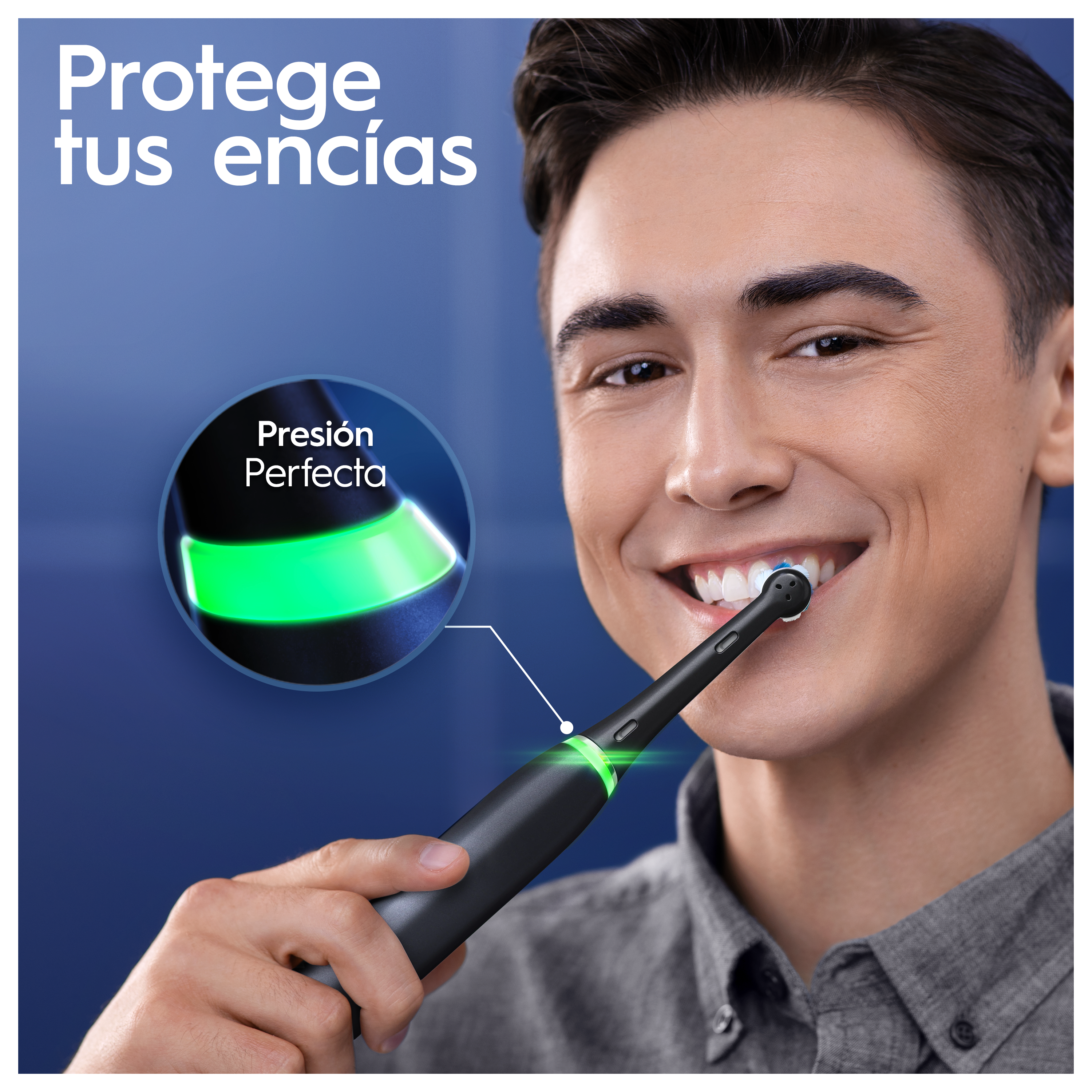 Oral-B iO 6 Pack de Cepillo Eléctrico Negro con 3+4 cabezales y estuche de viaje
